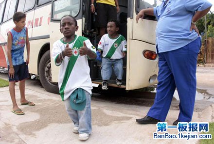 世界上最袖珍的足球隊(duì)